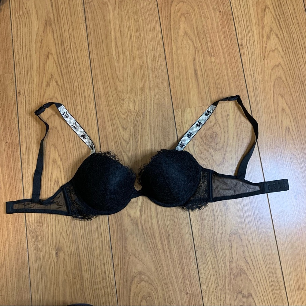 Elegant Black Lace Bra
